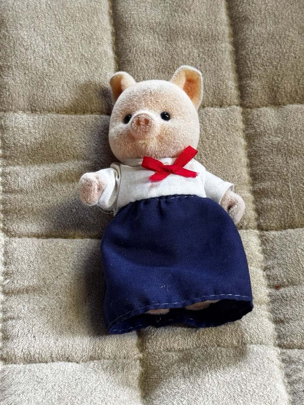 Vintage 1986 Bandai Maple Town Pig Animal Figure with Outfit